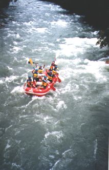 rafting1.jpg (17399 bytes)